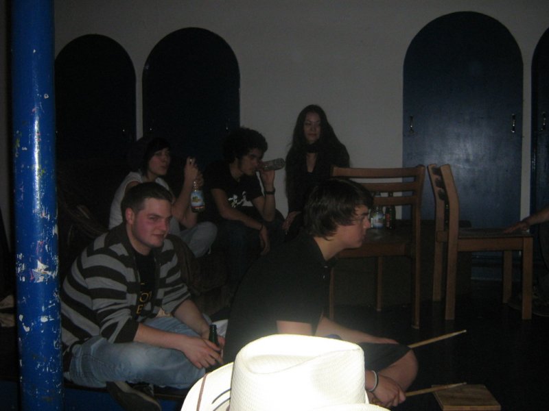 playlive2008136.jpg