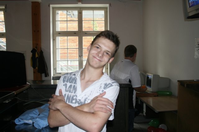 mixaustrkeidaxburgundyouz105.jpg